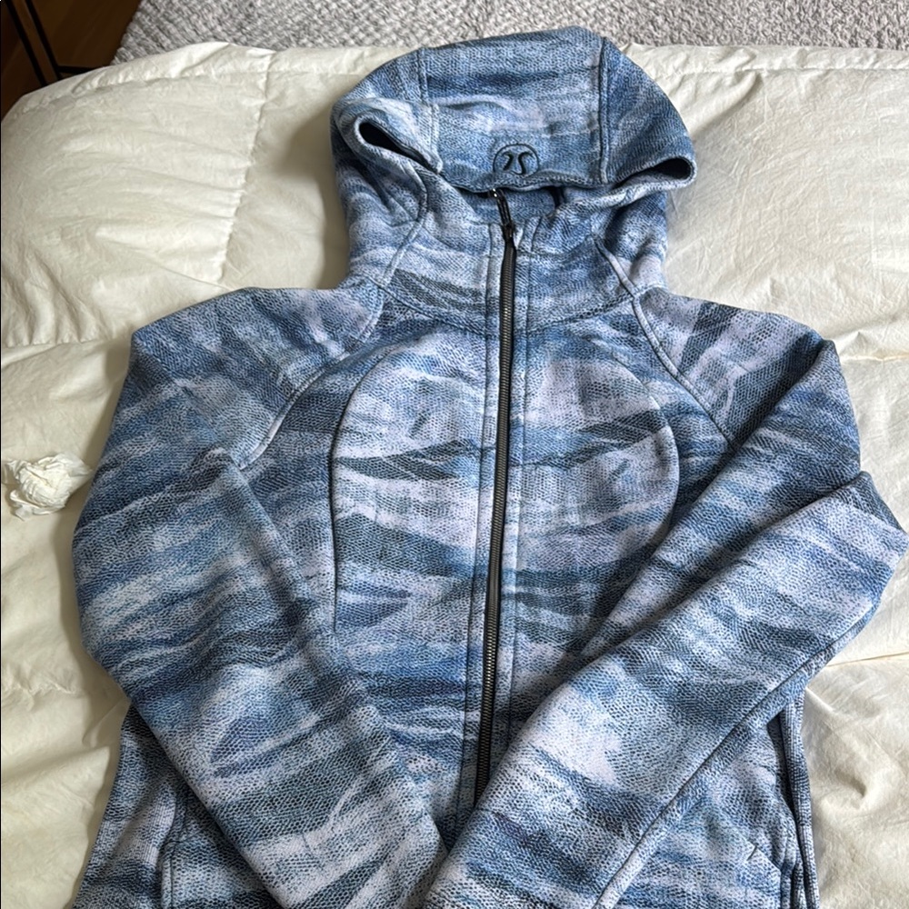 lululemon athletica Fitted Blue Gray Zippered Hoodie